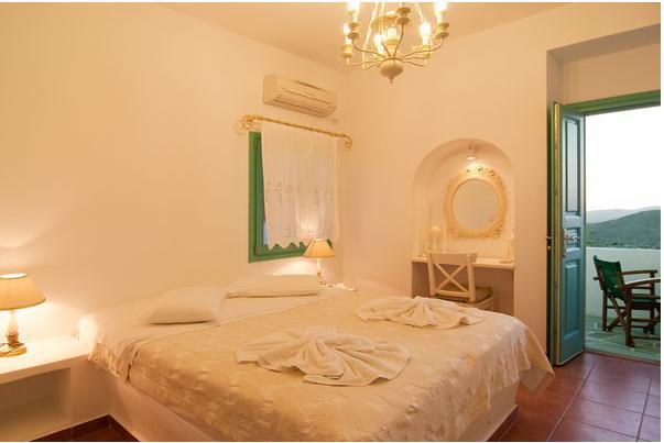 Отель Odysseus Folegandros Town